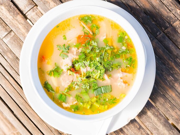 Finnische Sommersuppe | © Getty Images/sirichai_ec2