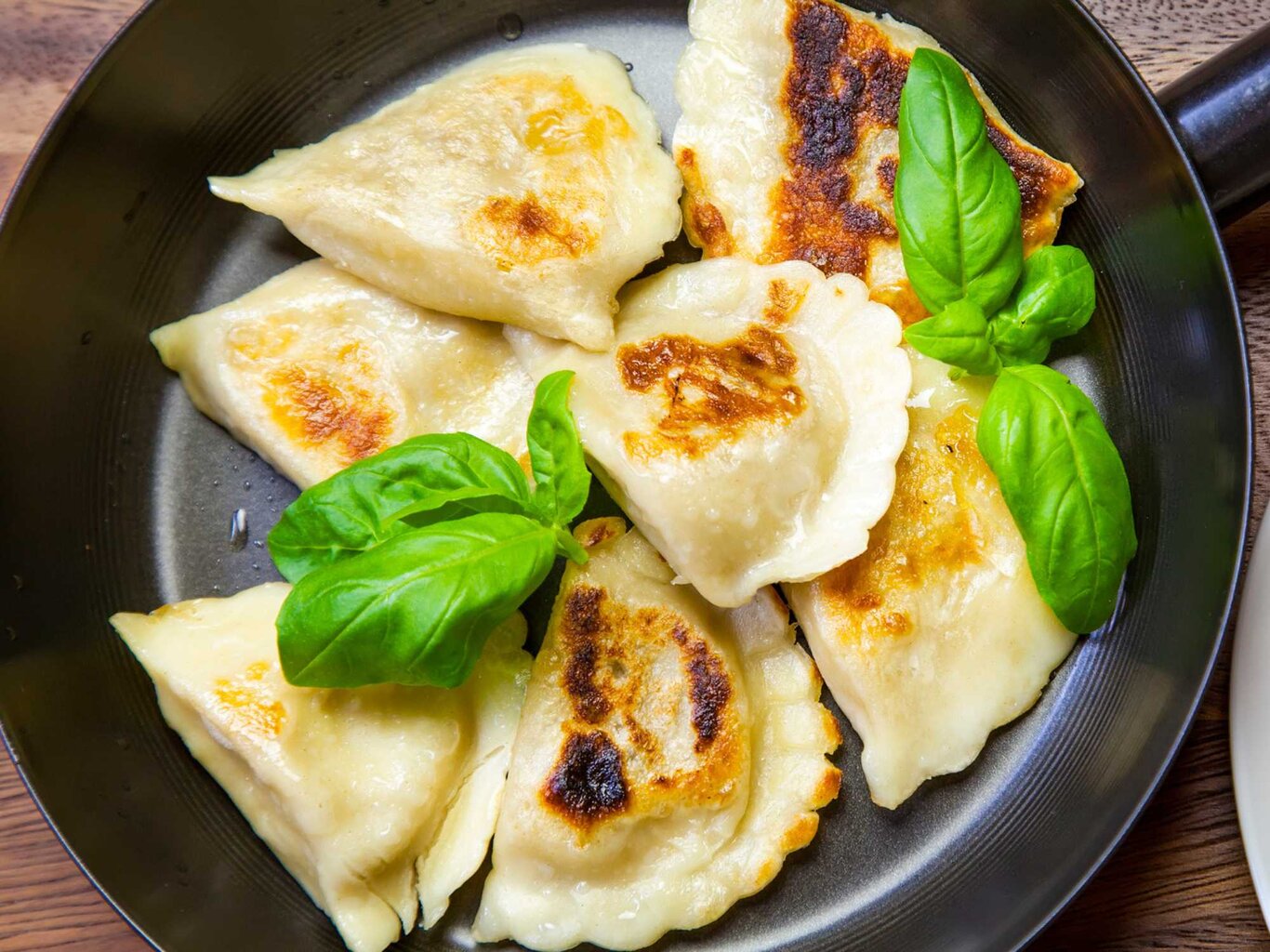 Polnische Pierogi: Köstliche Teigtaschen mit herzhafter Kartoffelfüllung