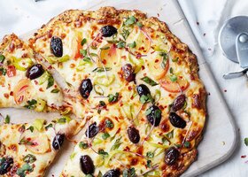 Low Carb Pizza mit Blumenkohl-Boden